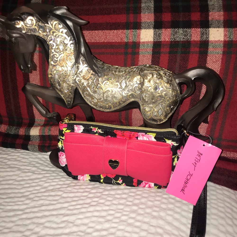 Wristlet